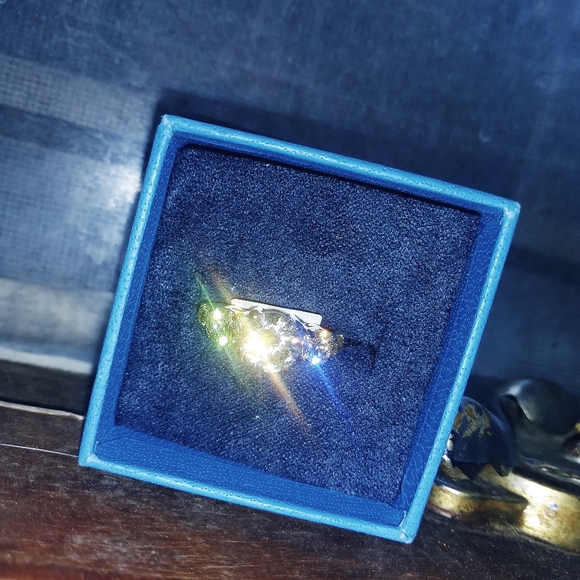 Ring - Picture 2 of 2